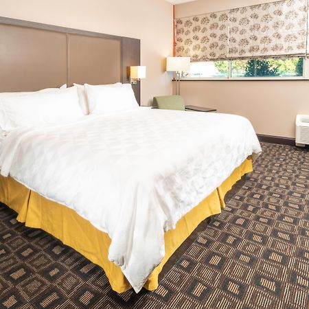 Holiday Inn Louisville East - Hurstbourne By Ihg Esterno foto
