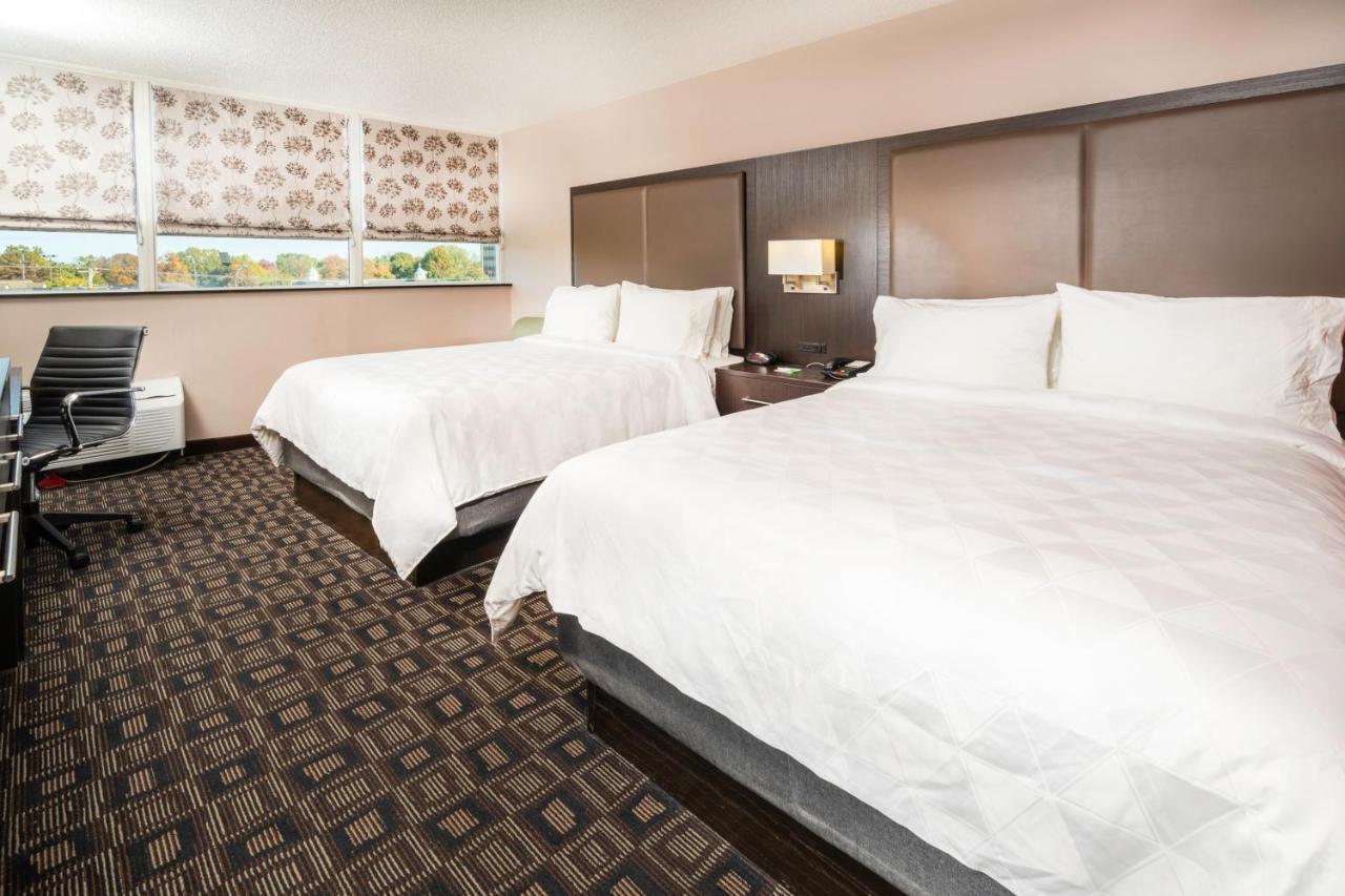 Holiday Inn Louisville East - Hurstbourne By Ihg Esterno foto