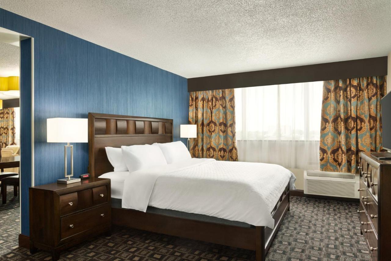 Holiday Inn Louisville East - Hurstbourne By Ihg Esterno foto