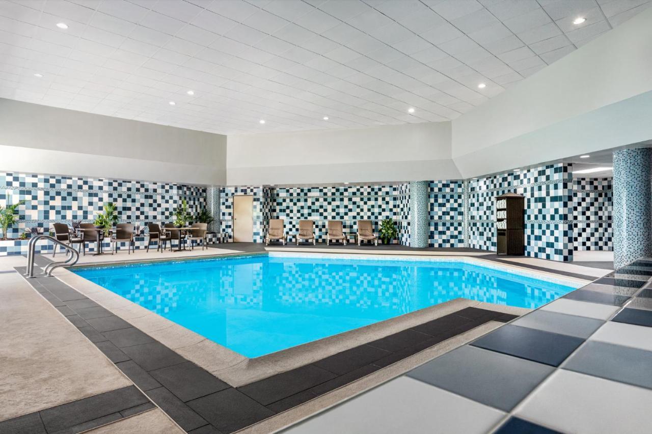 Holiday Inn Louisville East - Hurstbourne By Ihg Esterno foto