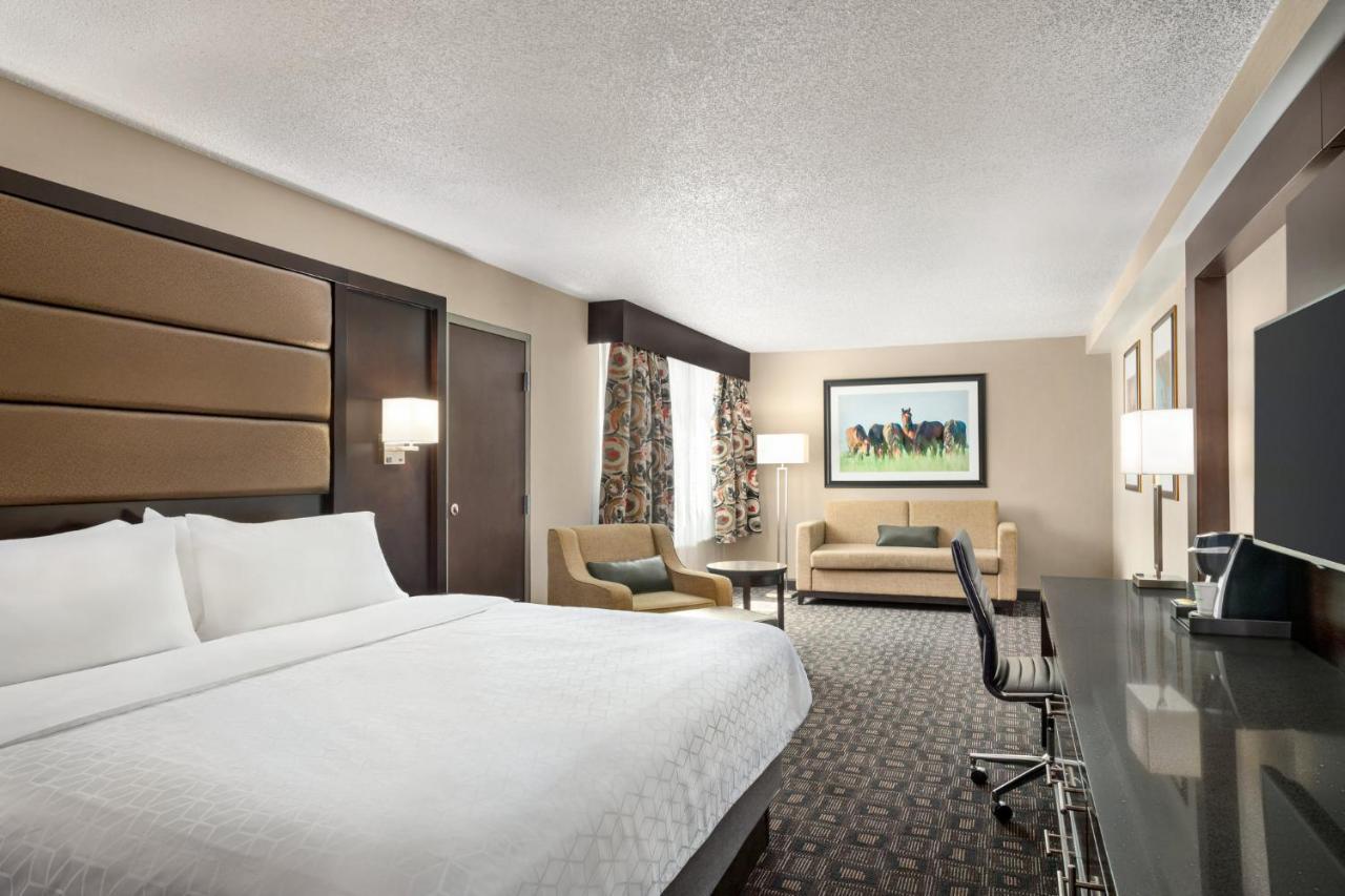 Holiday Inn Louisville East - Hurstbourne By Ihg Esterno foto