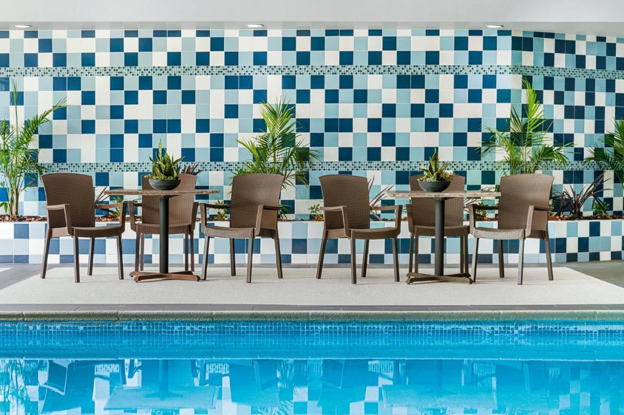 Holiday Inn Louisville East - Hurstbourne By Ihg Esterno foto