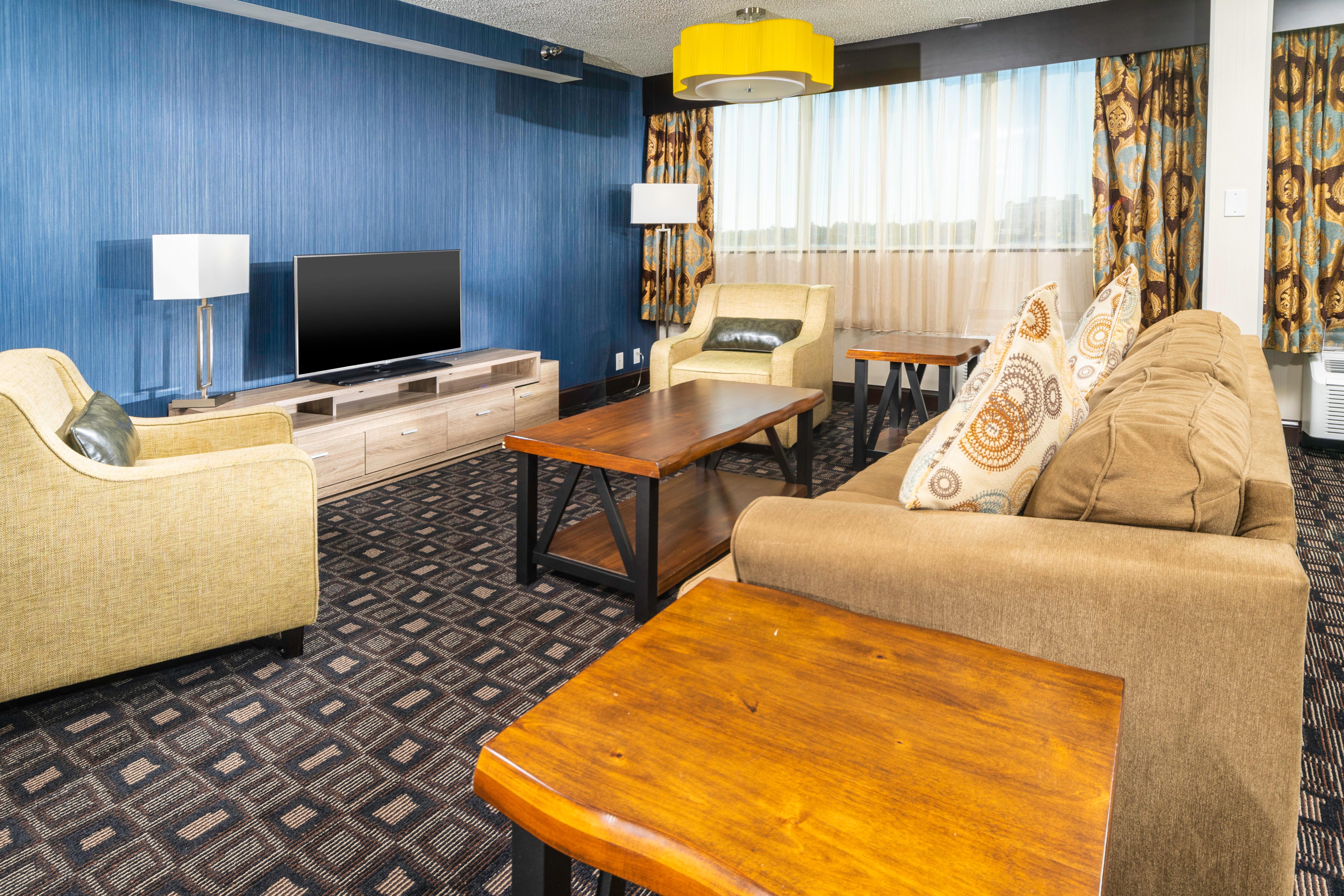 Holiday Inn Louisville East - Hurstbourne By Ihg Esterno foto