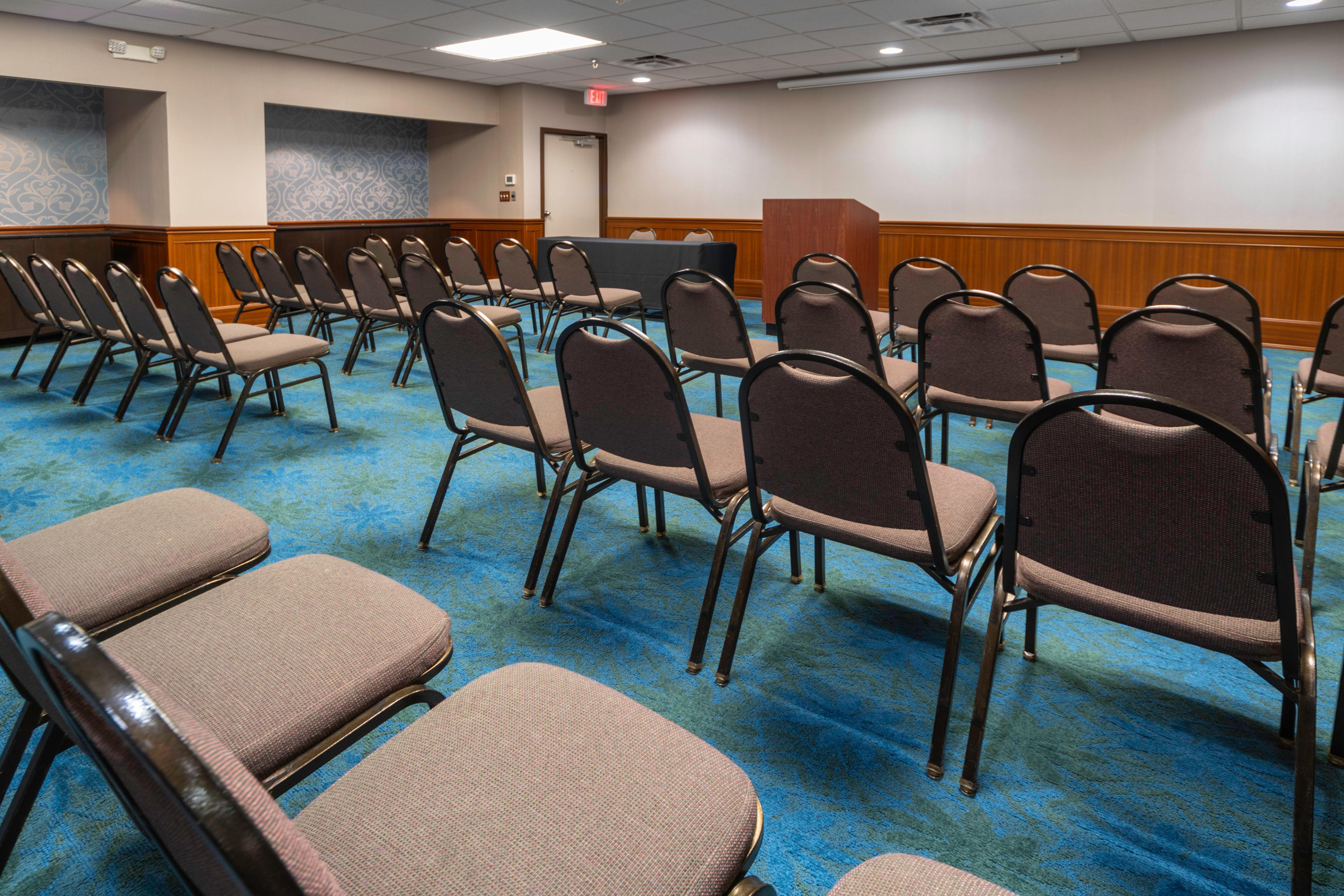 Holiday Inn Louisville East - Hurstbourne By Ihg Esterno foto
